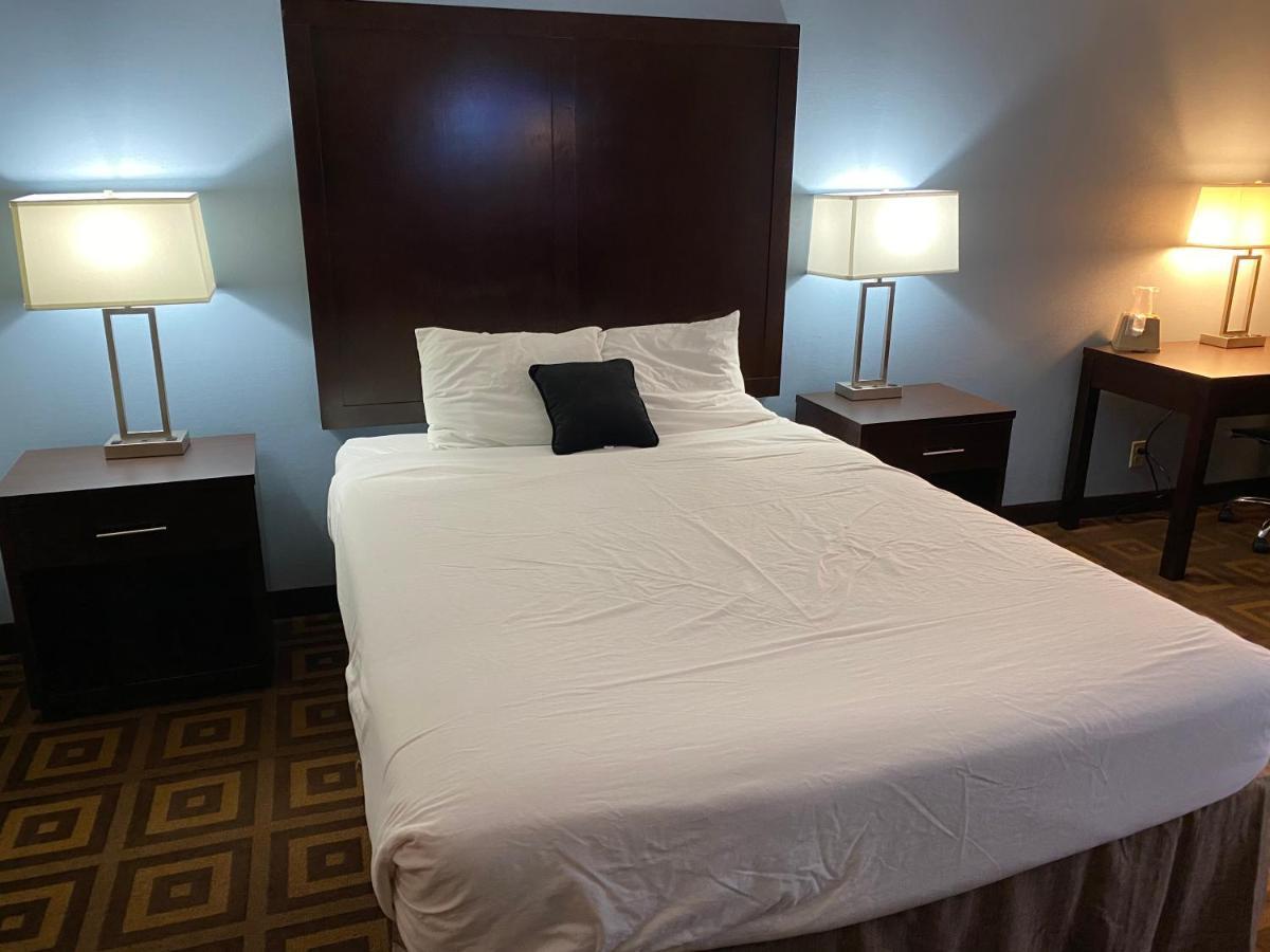 Red Lion Inn & Suites 波斯特福尔斯 外观 照片